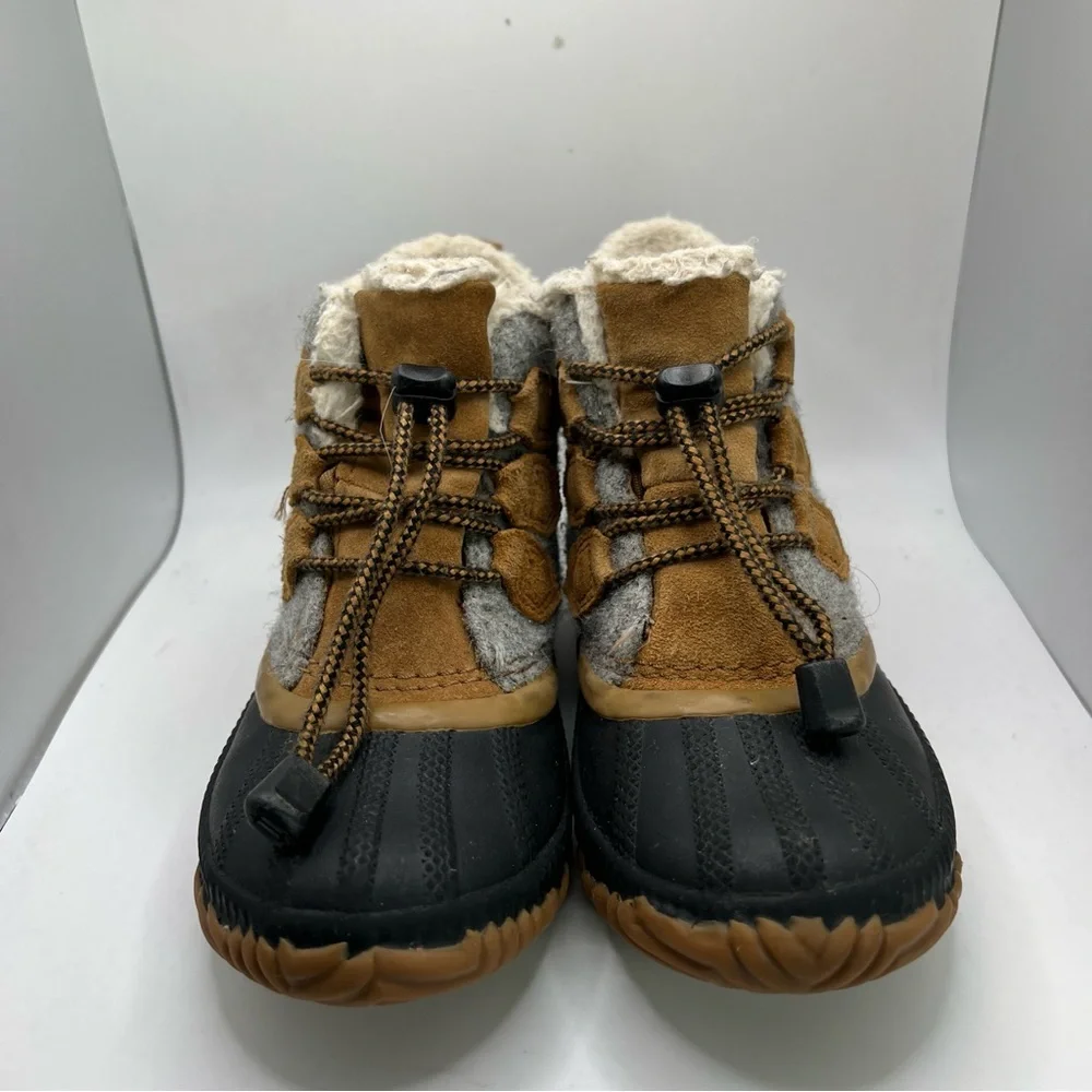 Kids Sorel Out N About Waterproof Boots Size 1